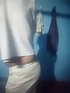 Snapshot of Juliekhan_98 chatting on 12/03/25, 04:38 Juliekhan 98 online show from 12/03/25, 04:38