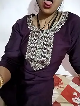 RASHMI SHARMA9 online show from 04/09/26, 06:24