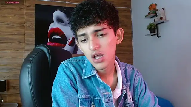 Michaelkoiv online show from 11/30/25, 12:20