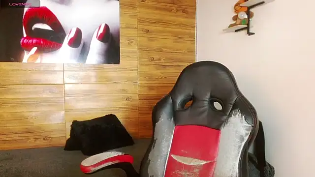 Michaelkoiv online show from 06/11/26, 12:25