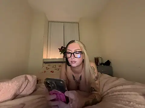 lace xxx online show from 02/18/26, 08:05