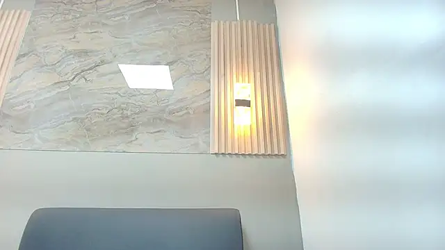 Snapshot of CRISS_ALLEN1 chatting on 12/16/25, 01:05 CRISS ALLEN1 online show from 12/16/25, 01:05