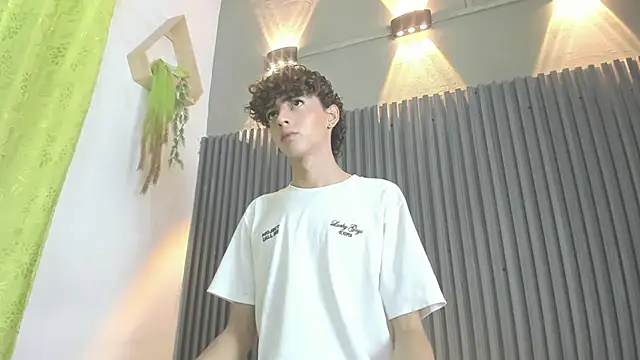 Snapshot of CRISS_ALLEN1 chatting on 03/02/26, 12:56 CRISS ALLEN1 online show from 03/02/26, 12:56