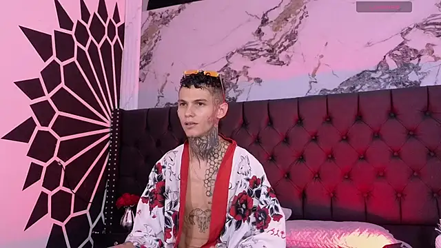 Paulo 527 online show from 04/06/26, 04:21