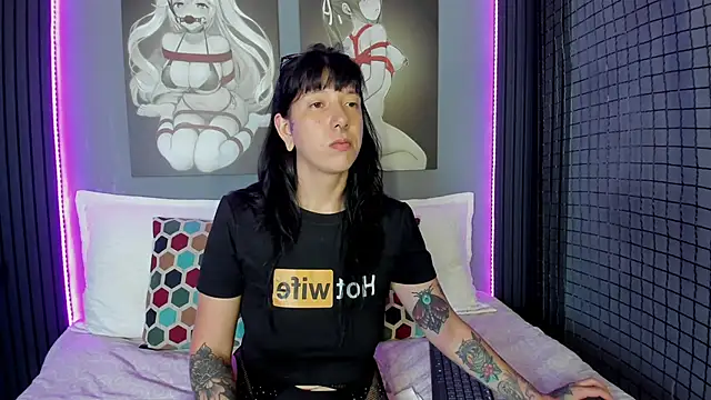 Snapshot of nora_temptress chatting on 06/08/26, 03:23 nora temptress online show from 06/08/26, 03:23