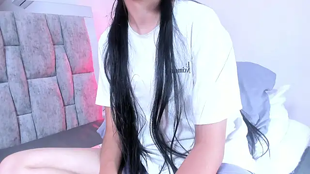 ZafiraNavarro online show from 04/04/26, 06:27