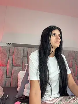 ZafiraNavarro online show from 04/19/26, 05:56