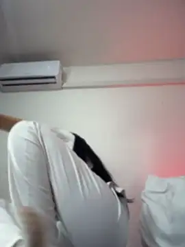 ZafiraNavarro online show from 04/21/26, 06:44