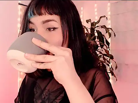 justmartina  online show from 03/04/26, 01:55