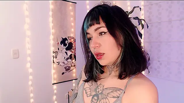 justmartina  online show from 03/11/26, 12:38