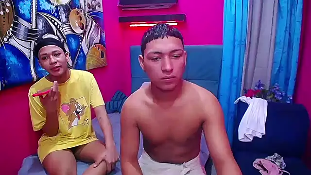 twinks fuck online show from 01/08/26, 07:05