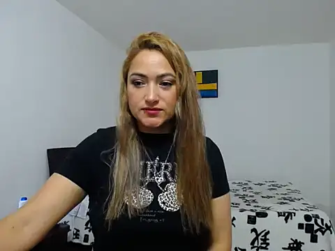 Snapshot of ximenaxcite19 chatting on 11/27/25, 11:45 ximenaxcite19 online show from 11/27/25, 11:45