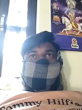 Harry254238 online show from 12/21/25, 04:52