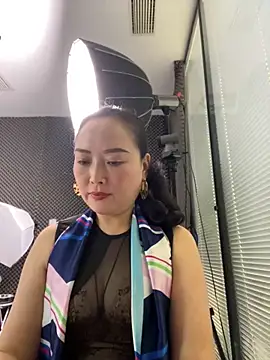 TL-46 online show from 11/28/25, 07:44