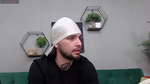 KaneHunter online show from 04/14/26, 03:51