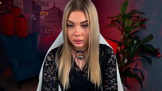 HyileyClark online show from 03/10/26, 09:14