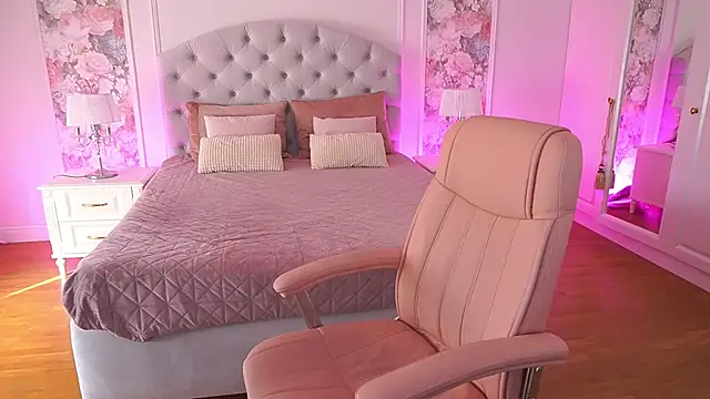 KissableKira online show from 03/19/26, 08:18