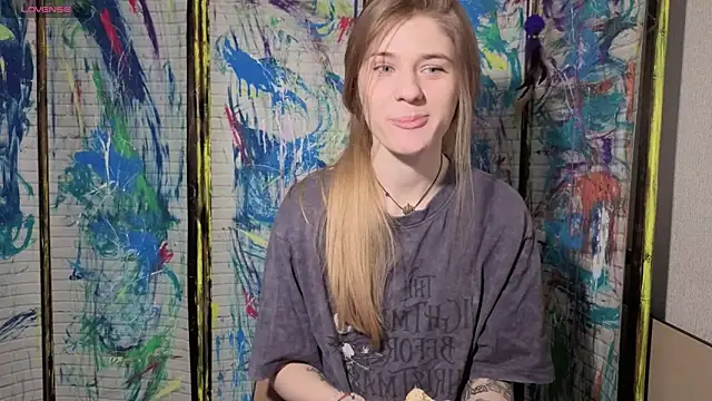 Adell Love online show from 04/21/26, 02:56