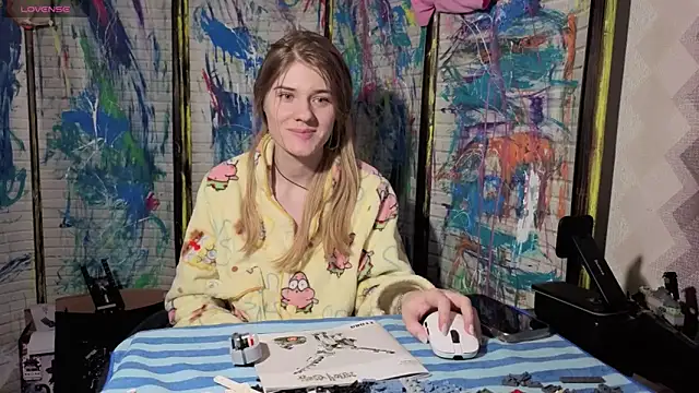 Adell Love online show from 06/04/26, 04:57