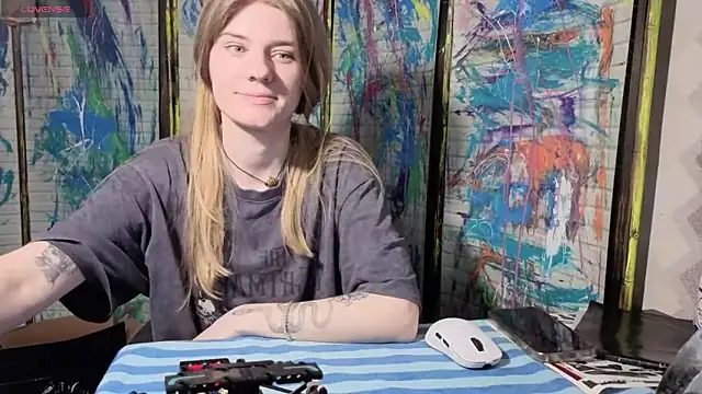 Adell Love online show from 06/05/26, 03:51