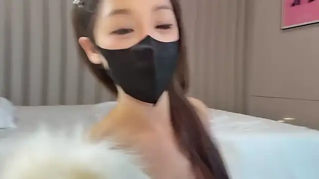 wanou33669 online show from 12/18/25, 07:36