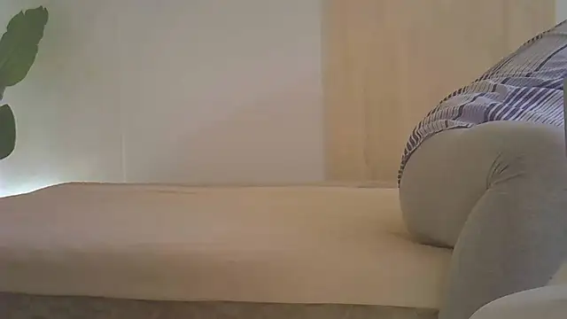 kyono-iyashi online show from 04/19/26, 02:49