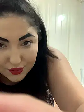 Snapshot of Zeynep-20 chatting on 11/26/25, 11:50 Zeynep-20 online show from 11/26/25, 11:50