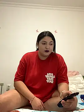 Snapshot of Zeynep-20 chatting on 12/03/25, 06:10 Zeynep-20 online show from 12/03/25, 06:10