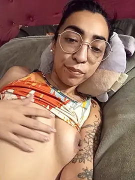 Yani-14 online show from 02/17/26, 04:31