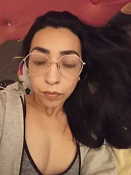 Yani-14 online show from 05/17/26, 04:10