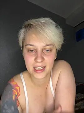 Tattooed slapq online show from 11/28/25, 10:23