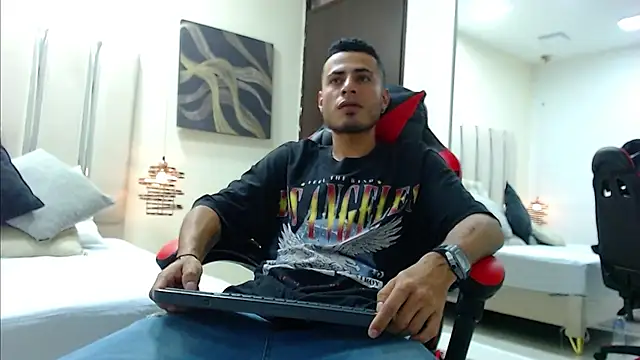 MatthewCullen online show from 12/01/25, 09:20