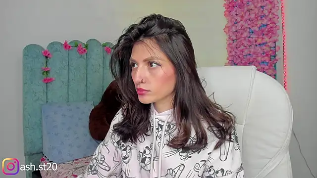 Ash 20  online show from 03/24/26, 05:07