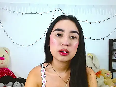 Snapshot of SiennaLorens chatting on 01/13/26, 01:16 SiennaLorens online show from 01/13/26, 01:16