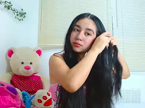 Snapshot of SiennaLorens chatting on 02/27/26, 01:22 SiennaLorens online show from 02/27/26, 01:22