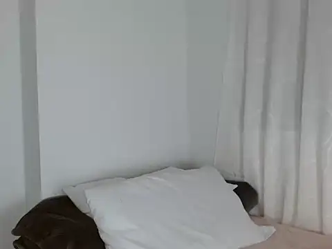 Snapshot of SiennaLorens chatting on 03/16/26, 03:01 SiennaLorens online show from 03/16/26, 03:01