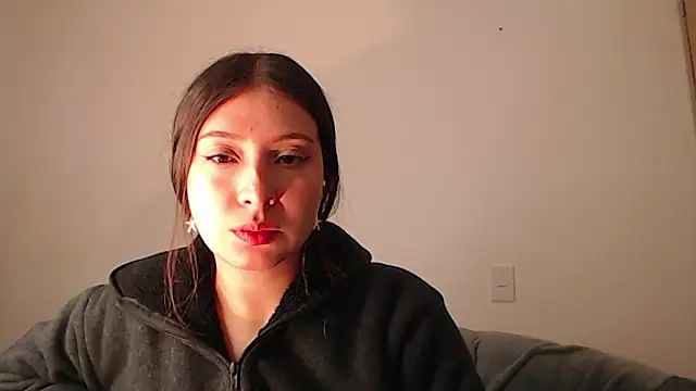 Snapshot of -Ivonny- chatting on 12/02/25, 11:00 -Ivonny- online show from 12/02/25, 11:00