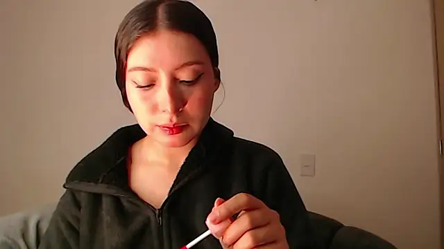 Snapshot of -Ivonny- chatting on 12/05/25, 09:00 -Ivonny- online show from 12/05/25, 09:00