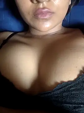 rupali3221 online show from 04/13/26, 03:12