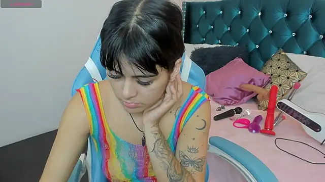 Snapshot of Valery_jame chatting on 06/29/26, 07:58 Valery jame online show from 06/29/26, 07:58