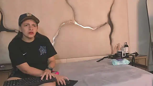 Alyssa Noah online show from 03/06/26, 03:03