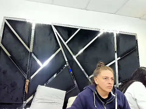 Alyssa Noah online show from 04/06/26, 03:48