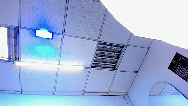 Alyssa Noah online show from 04/21/26, 02:15