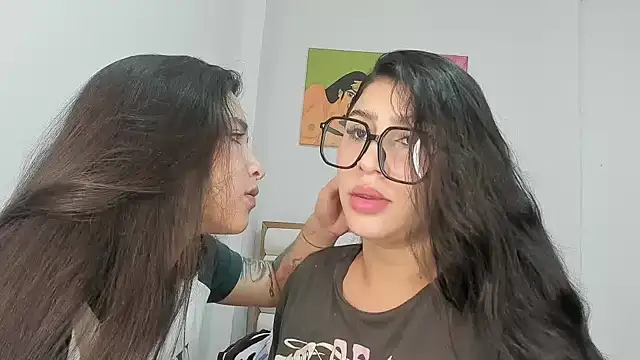 ROUS SWEET  online show from 04/25/26, 06:49