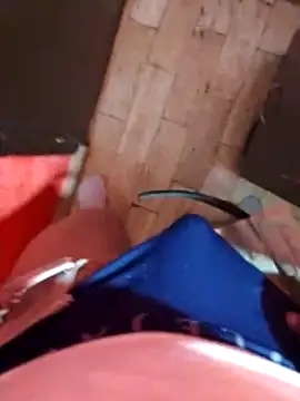 Snapshot of cristian112090 chatting on 12/02/25, 09:10 cristian112090 online show from 12/02/25, 09:10