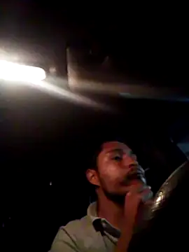 Snapshot of cristian112090 chatting on 12/21/25, 07:37 cristian112090 online show from 12/21/25, 07:37