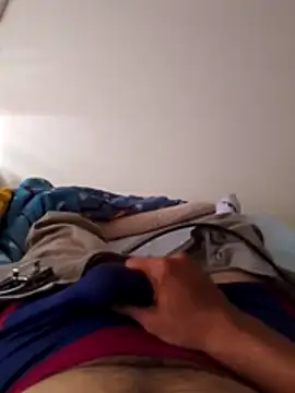 Snapshot of cristian112090 chatting on 01/13/26, 06:57 cristian112090 online show from 01/13/26, 06:57