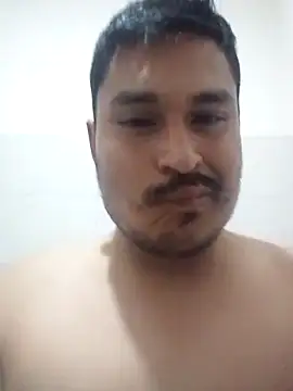 Snapshot of cristian112090 chatting on 03/05/26, 05:36 cristian112090 online show from 03/05/26, 05:36