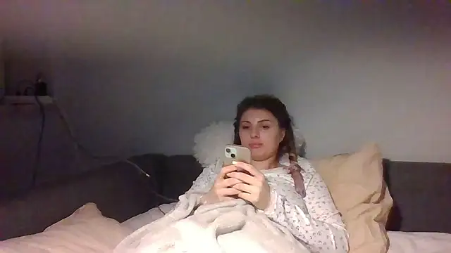 Snapshot of Devil_Maiden chatting on 03/12/26, 06:58 Devil Maiden online show from 03/12/26, 06:58