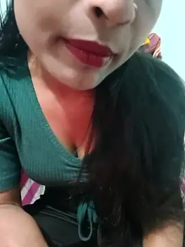 Snapshot of Zoyaa-Zubair chatting on 01/13/26, 09:25 Zoyaa-Zubair online show from 01/13/26, 09:25